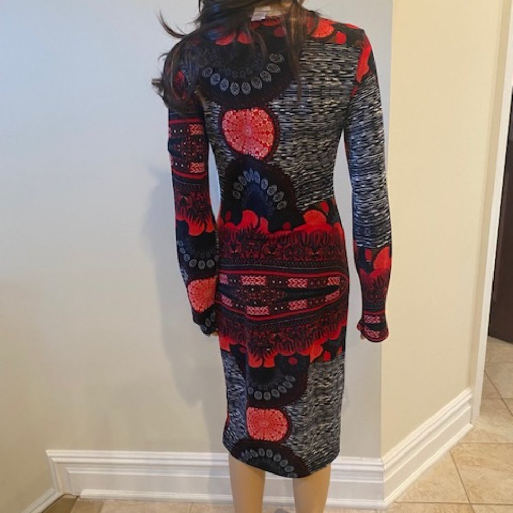 Dress - Picture 5 of 5